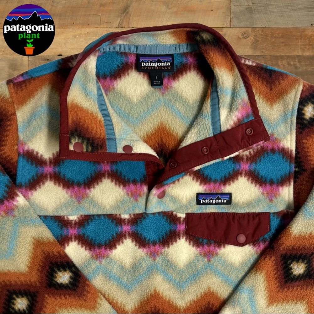 Patagonia Women’s Snap-T Synchilla Pullover Sweater - Picture 4 of 6